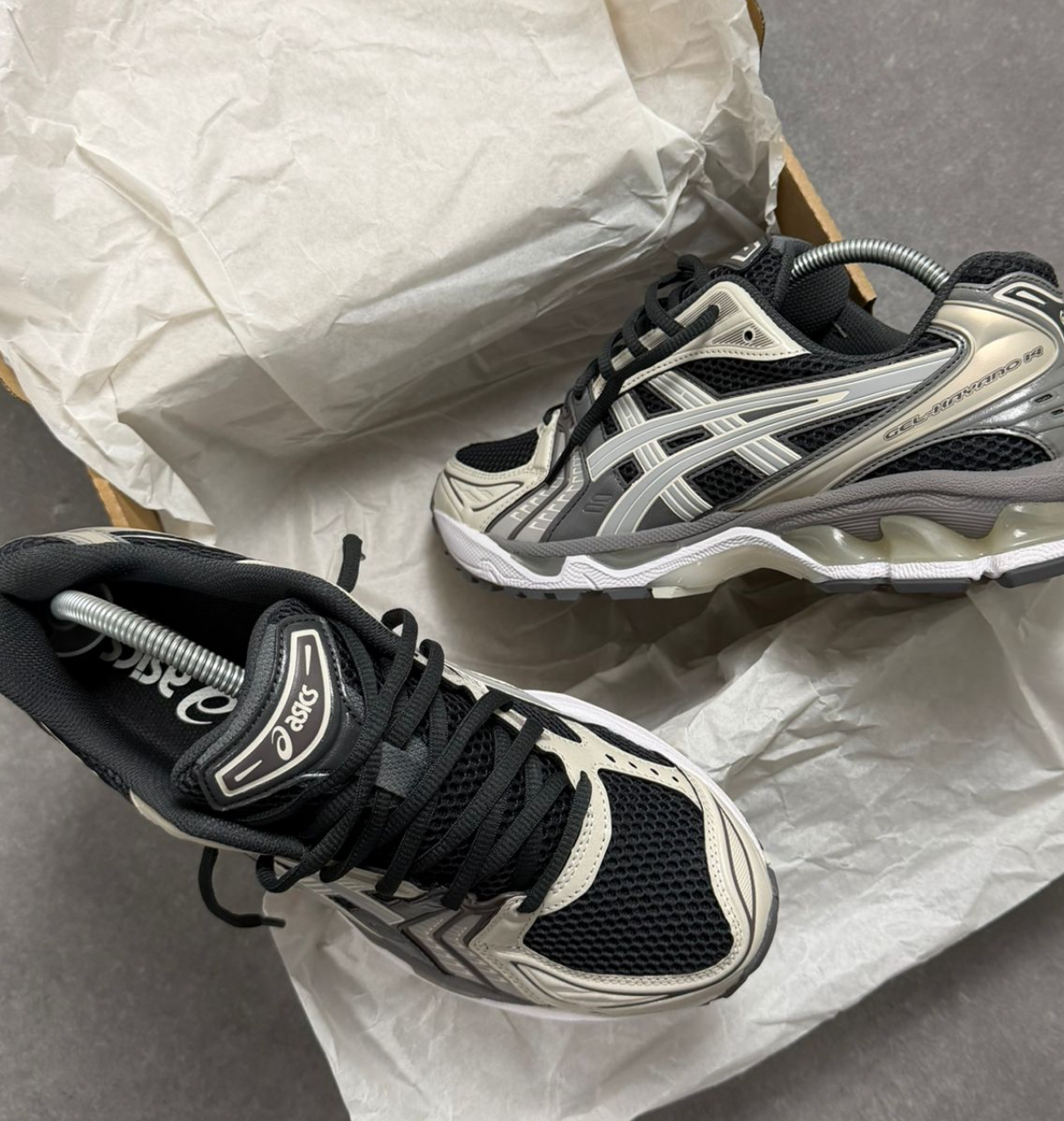 ASICS GEL-KAYANO 14 OBSIDIAN CEMENT GREY